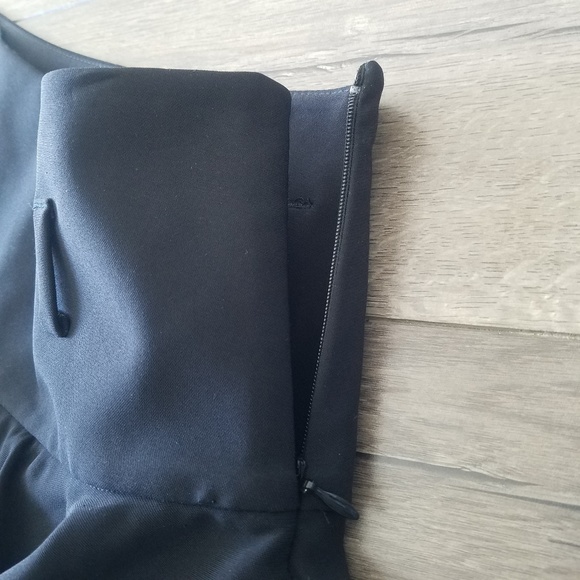 Express Design Studio | Ruffle Mini Skirt - Picture 4 of 7